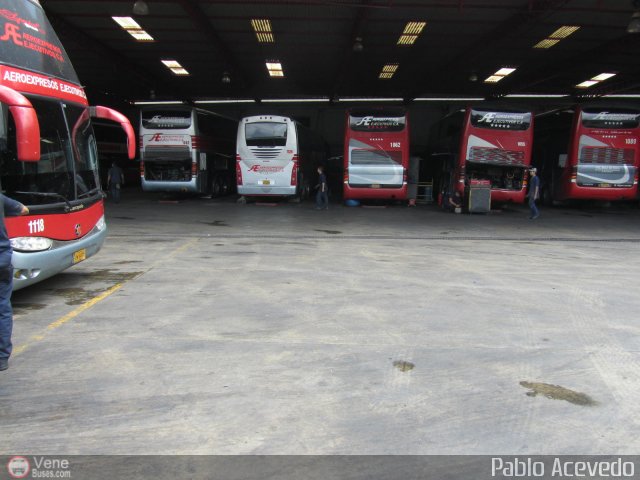 Garajes Paradas y Terminales Caracas por Pablo Acevedo