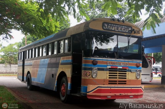 Expresos J�uregui 075 por Aly Baranauskas