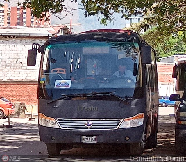 Particular o Desconocido 09 por Leonardo Saturno