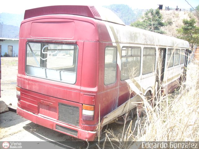 En Chiveras Abandonados Recuperaci�n 15 por Edgardo Gonz�lez