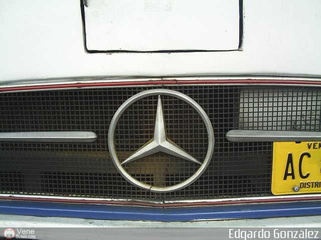 DC - Colectivos del Norte 55 por Edgardo Gonz�lez