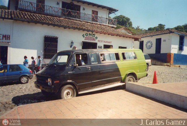 Particular o Desconocido JG076 por Jhonangel Montes