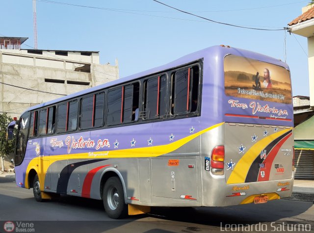 Particular o Desconocido 04 por Leonardo Saturno