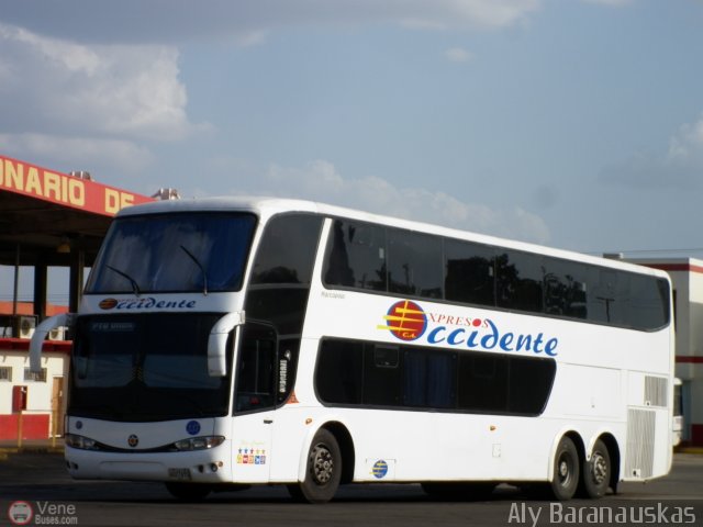 Expresos Occidente 337 por Aly Baranauskas