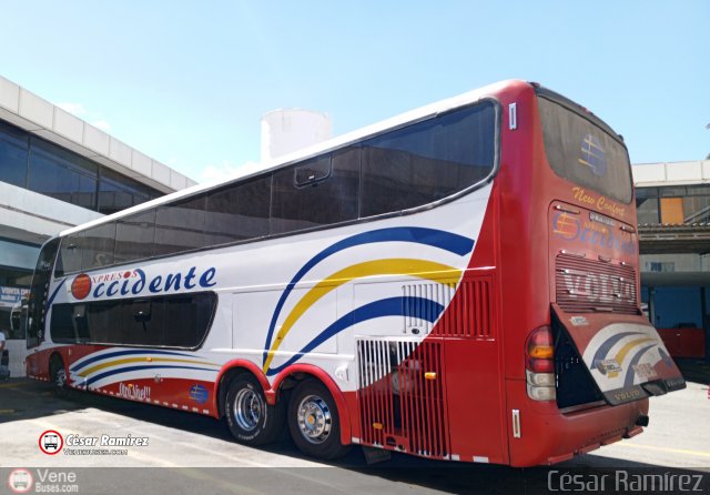 Expresos Occidente 325 por C�sar Ram�rez