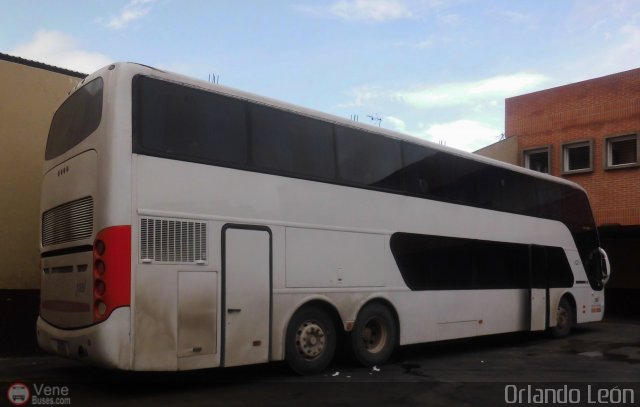 Cruceros Oriente Sur 189 por Waldir Mata