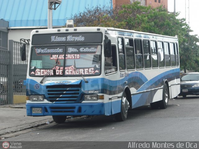 L�nea Arvelo 07 por Alfredo Montes de Oca