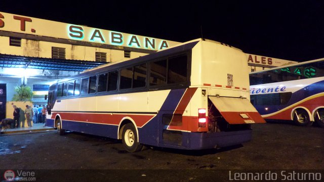 L�nea 1ero de Octubre 064 por Leonardo Saturno