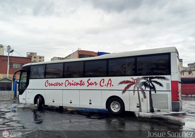 Cruceros Oriente Sur 108 por Josue S�nchez