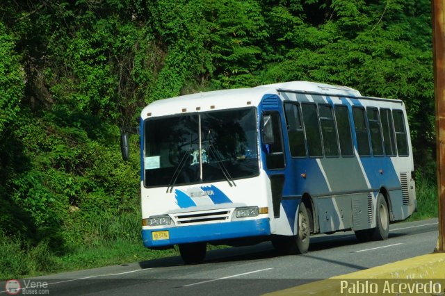 Particular o Desconocido AD0 por Pablo Acevedo