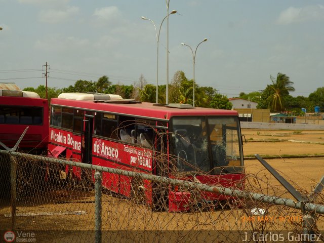 En Chiveras Abandonados Recuperaci�n Anaco por J. Carlos G�mez