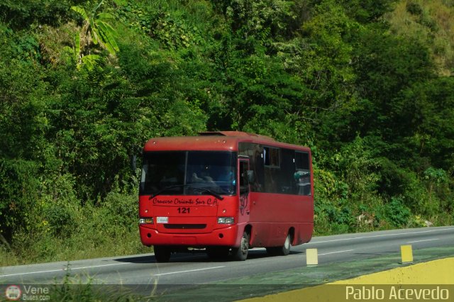 Cruceros Oriente Sur 121 por Pablo Acevedo