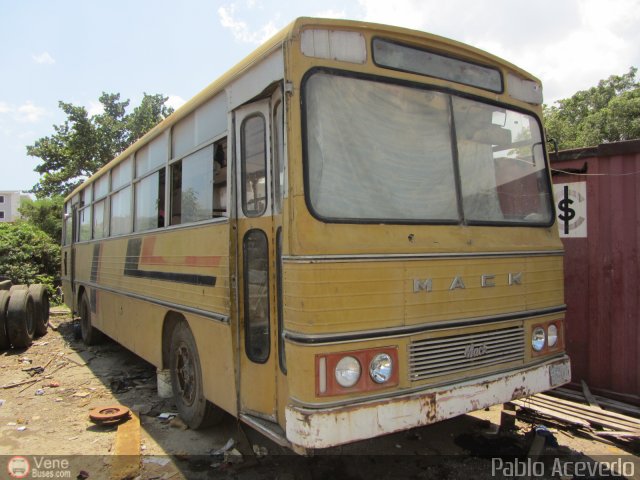 Empresa Metropolitana de Transporte S.A. EMTSA 71 por Pablo Acevedo