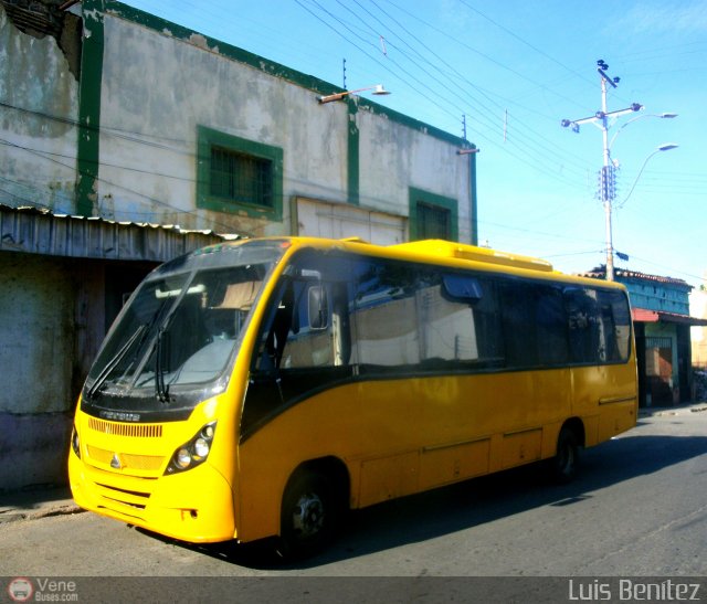 Universitarios y Escolares 999 por Luis Ben�tez