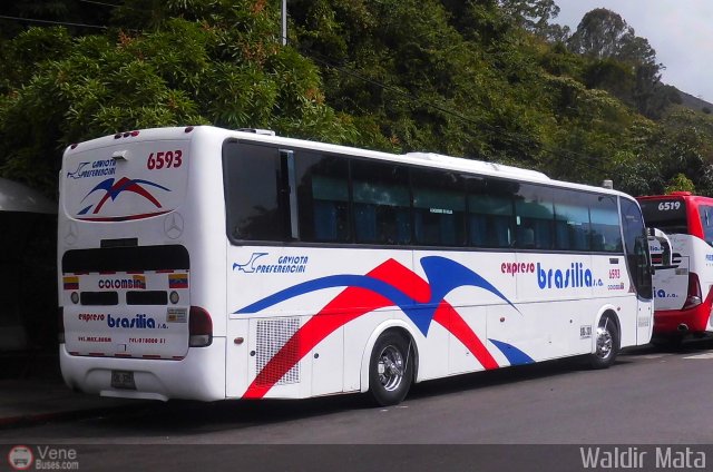 Expreso Brasilia 6593 por Waldir Mata
