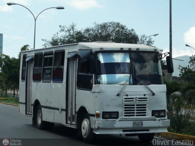 Particular o Desconocido oc116 por Oliver Castillo
