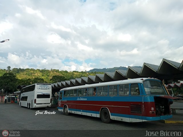 Garajes Paradas y Terminales Valera por Jos� Brice�o