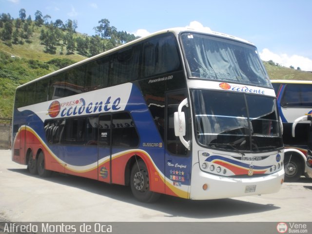 Expresos Occidente 323 por Alfredo Montes de Oca