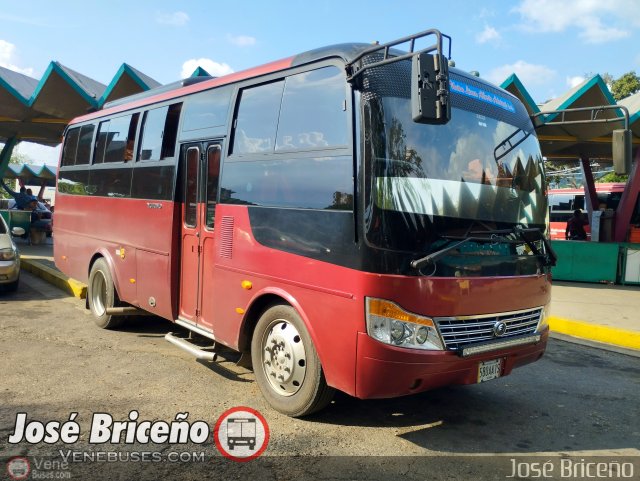 Uni�n L�nea Alberto Adriani C.A. 37 por Jos� Brice�o