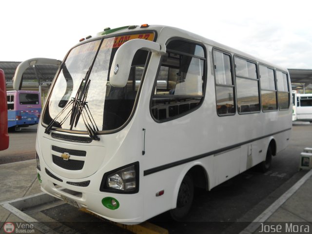 A.C. L�nea Col�n 37 por Jos� Mora