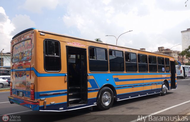 Transporte Guacara 0036 por Aly Baranauskas