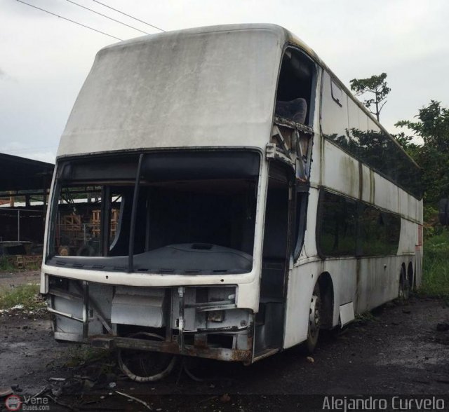 En Chiveras Abandonados Recuperaci�n AC012 por Alejandro Curvelo