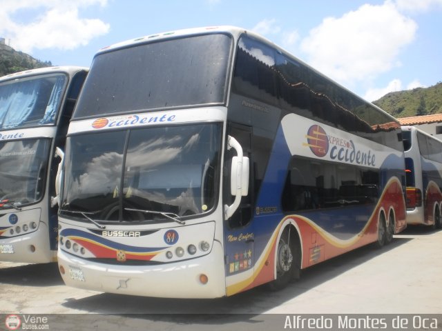 Expresos Occidente 081 por Alfredo Montes de Oca