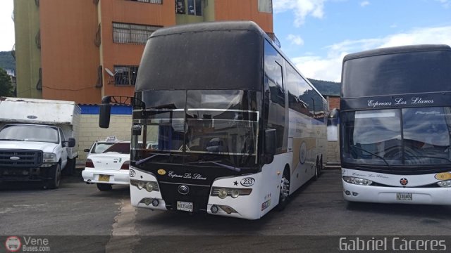 Expresos Los Llanos 233 por Gabriel C�ceres