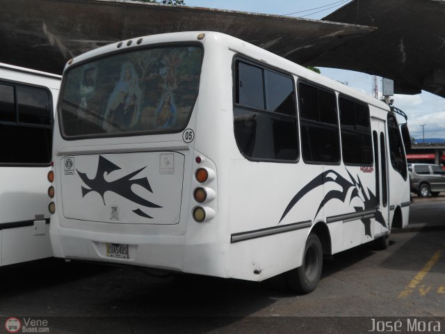 A.C. L�nea Col�n 41 por Jos� Mora