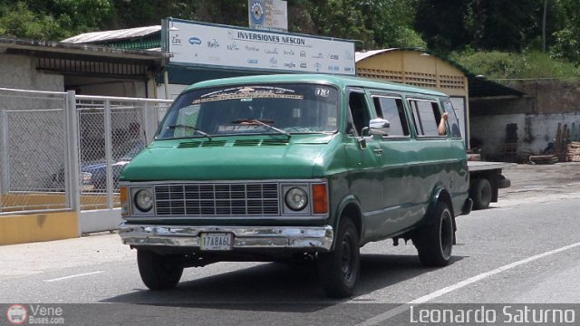 Particular o Desconocido 03 por Leonardo Saturno