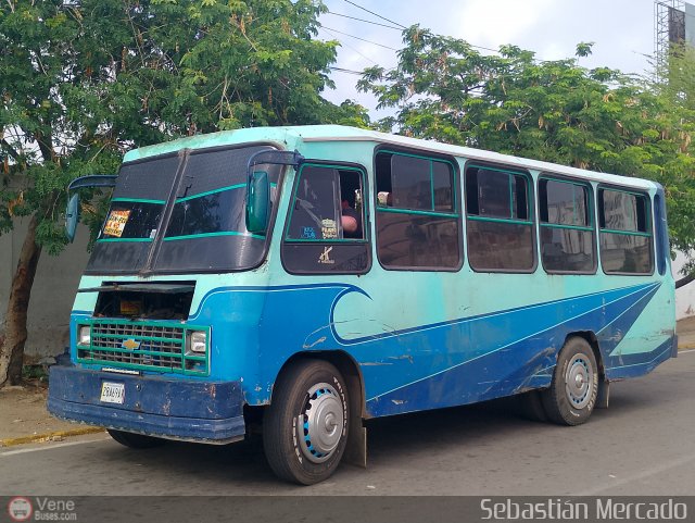 ZU - U.C. Barrio La Polar 123 por Sebasti�n Mercado