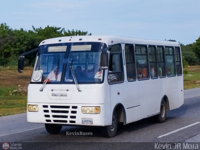 Particular o Desconocido 0289 por Kevin Mora