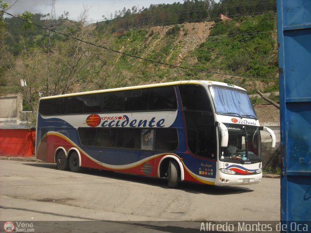 Expresos Occidente 212 por Alfredo Montes de Oca