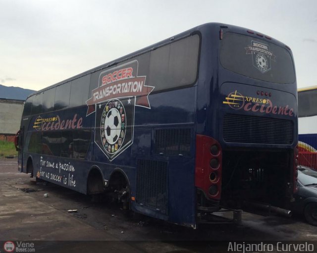 En Chiveras Abandonados Recuperaci�n AC013 por Alejandro Curvelo