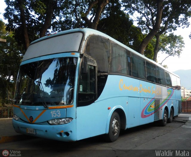 Cruceros Oriente Sur 153 por Waldir Mata