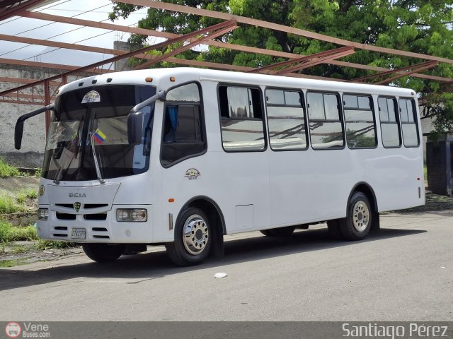 Coop. Transporte Menca de Leoni 140 por Santiago P�rez