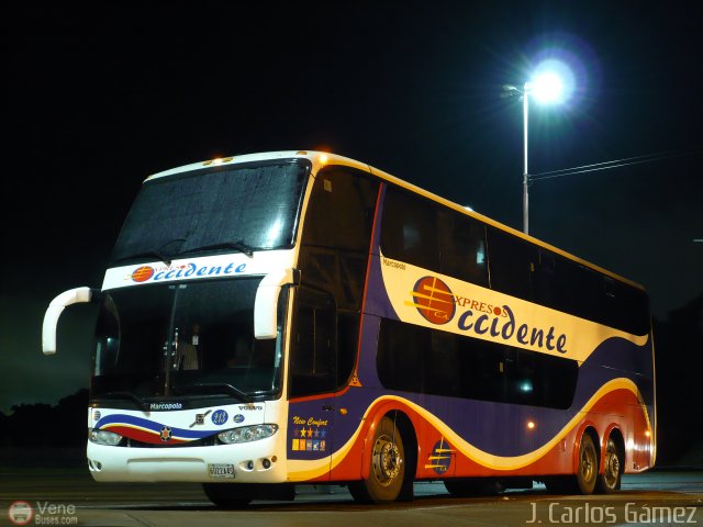 Expresos Occidente 213 por J. Carlos G�mez