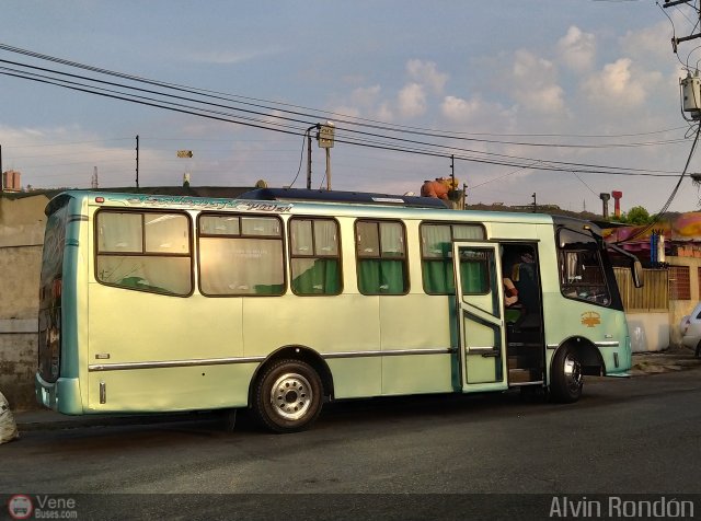 Coop. de Transporte La Candelaria 24 por Alvin Rond�n