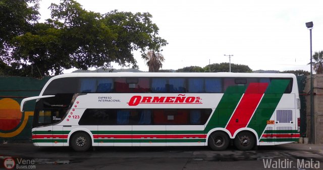 Expreso Internacional Orme�o 0123 por Waldir Mata