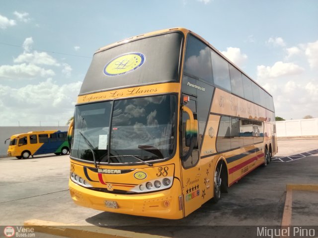 Expresos Los Llanos 038 por Miguel Pino