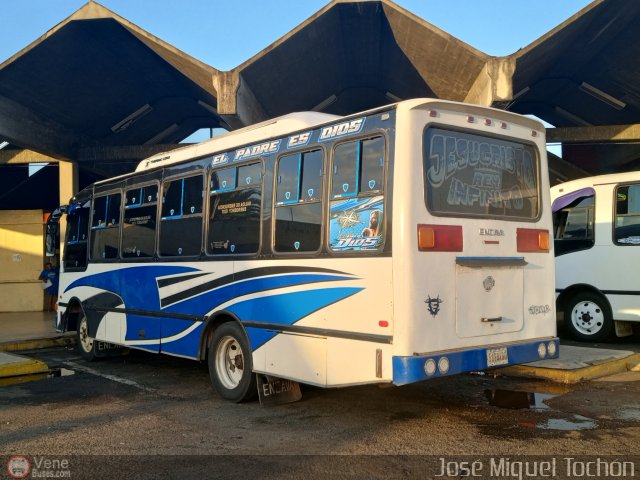 Ejecutivos Kova 127 por Jos� Miguel Toch�n