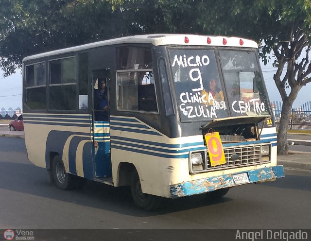 ZU - Micro 9 24 por �ngel Delgado