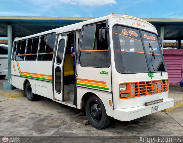 Autos Libres Por Puesto La Villa 18 por �ngel Delgado