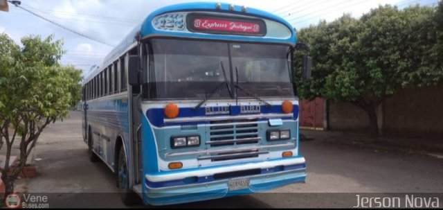 Expresos Jáuregui 124 por Jerson Nova