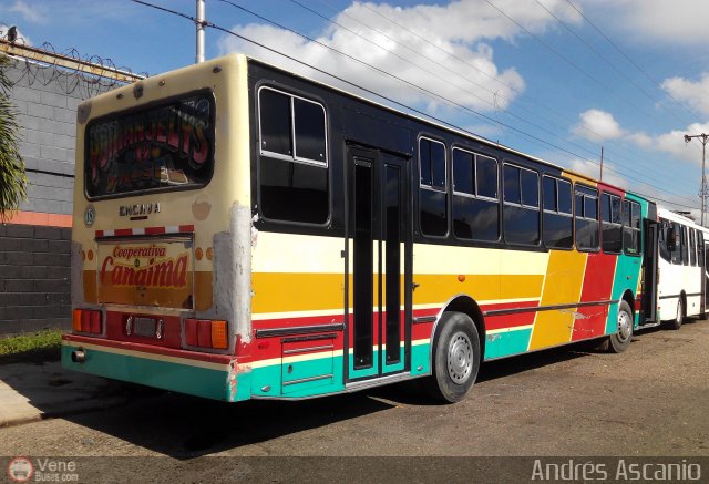 Cooperativa Canaima 18 por Andr�s Ascanio