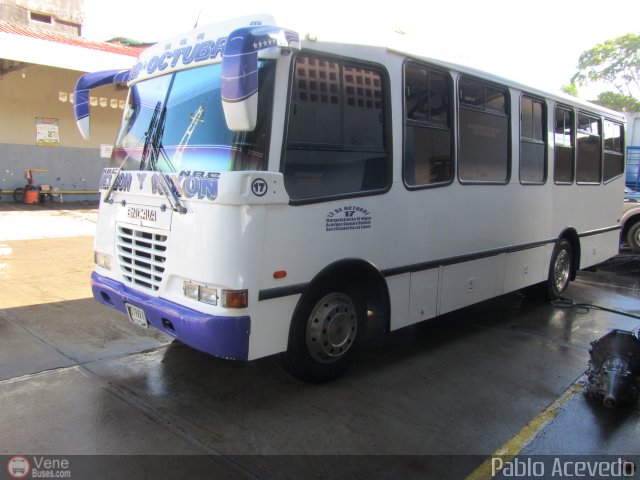 L�nea 12 de Octubre 017 por Pablo Acevedo