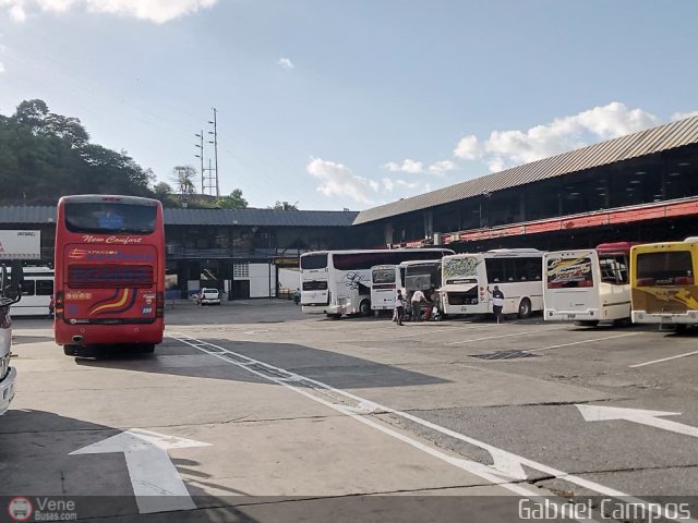 Garajes Paradas y Terminales Caracas por Gabriel Campos