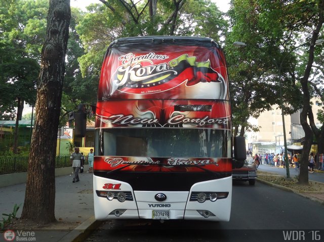 Ejecutivos Kova 031 por Waldir Mata