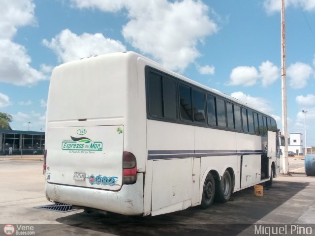 Expresos Del Mar 0049 por Miguel Pino