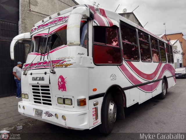 Organizaciones Unidas de C. Caracas - La Guaira 539 por Michael Caraballo